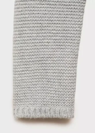 Strickjacke mit Knöpfen