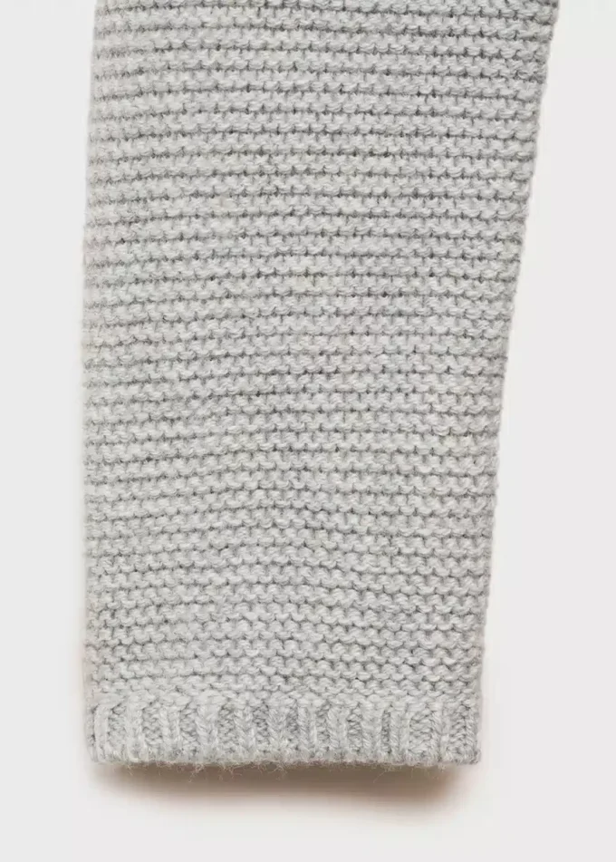 Strickjacke mit Knöpfen Strickjacke mit Knöpfen