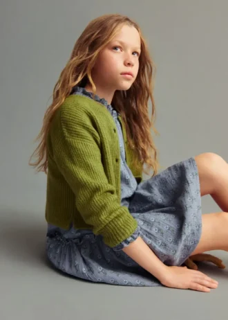 Strickjacke mit Knöpfen