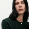 Strickjacke mit Knöpfen