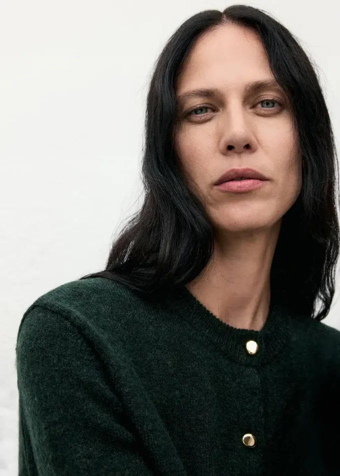Strickjacke mit Knöpfen