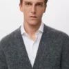 Strickjacke mit Knöpfen