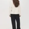 Strickjacke mit kontrastierenden Streifen