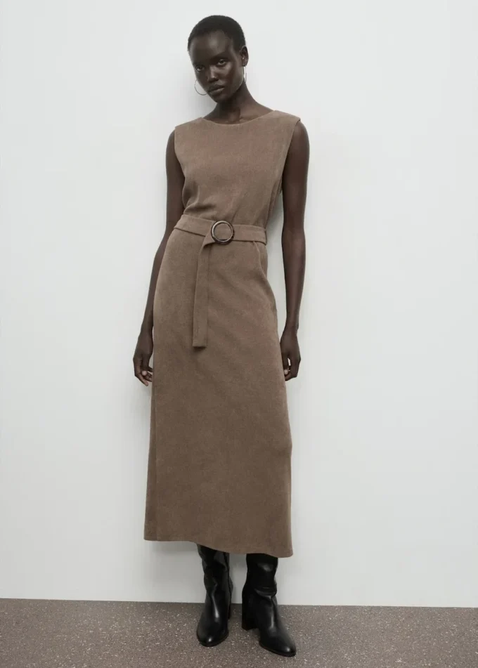 Strickkleid mit Gürtel Strickkleid mit Gürtel