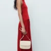 Strickkleid mit Neckholder-Ausschnitt