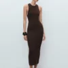 Strickkleid mit Neckholder-Ausschnitt