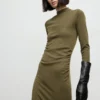 Strickkleid mit Rollkragen Strickkleid mit Rollkragen