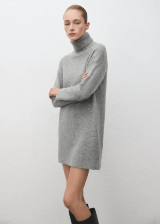 Strickkleid mit Rollkragen