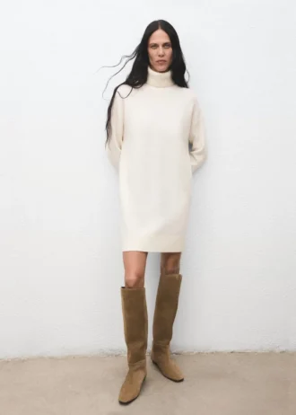 Strickkleid mit Rollkragen