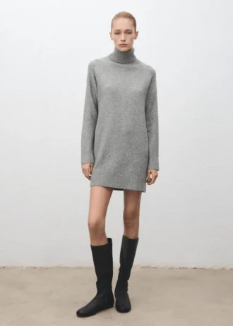 Strickkleid mit Rollkragen