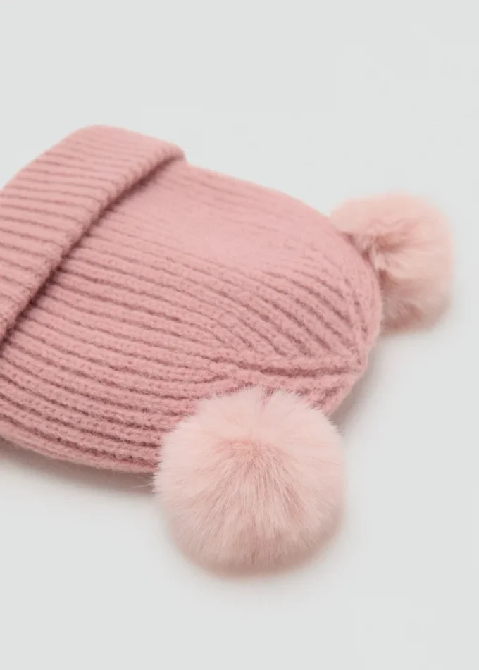 Strickmütze mit Bommel Strickmütze mit Bommel