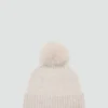 Strickmütze mit Bommel