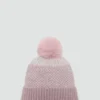 Strickmütze mit Bommel