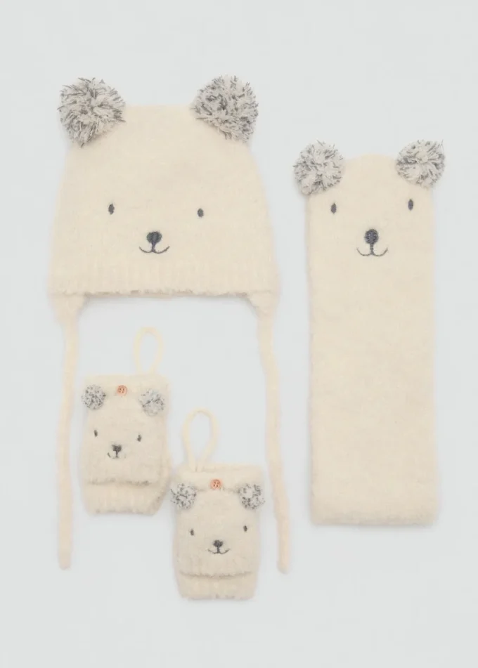 Strickmütze mit Bärenmotiv Strickmütze mit Bärenmotiv