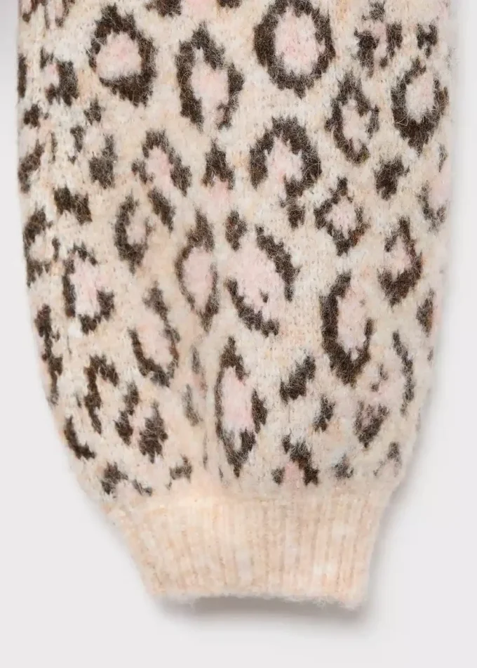 Strickpullover mit Leopardenmuster