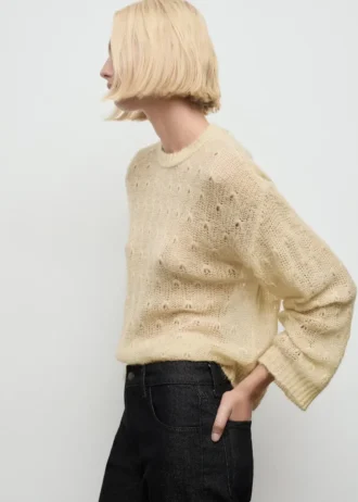Strickpullover mit Lochmuster Strickpullover mit Lochmuster