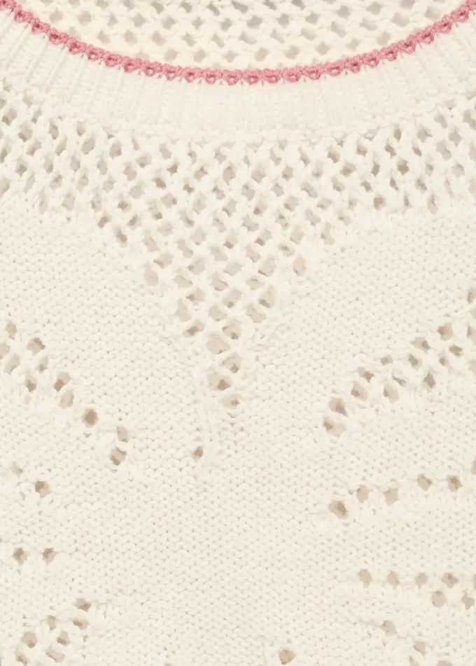 Strickpullover mit Lochmuster