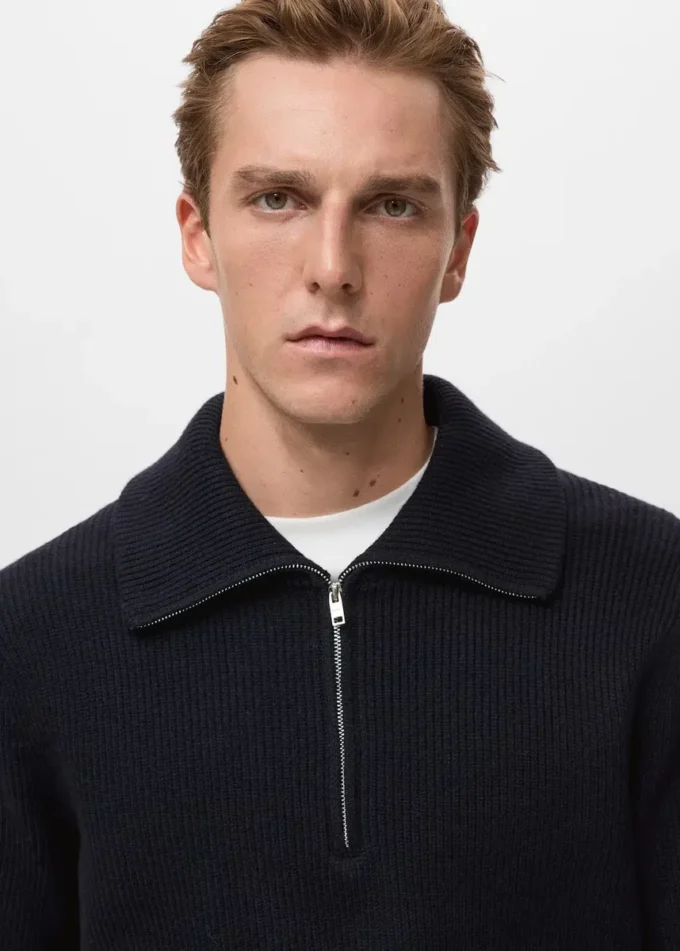 Strickpullover mit Reißverschlusskragen