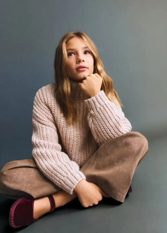Strickpullover mit Rollkragen