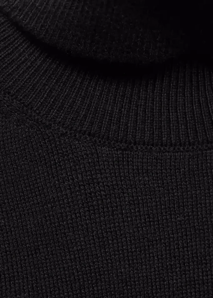 Strickpullover mit Rollkragen