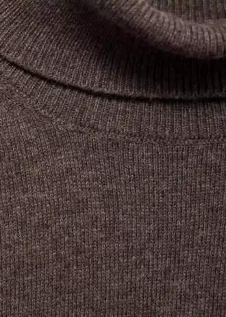 Strickpullover mit Rollkragen