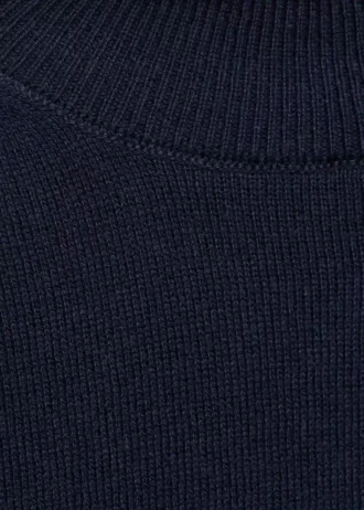 Strickpullover mit Rollkragen