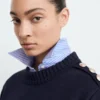 Strickpullover mit Schmuckknöpfen