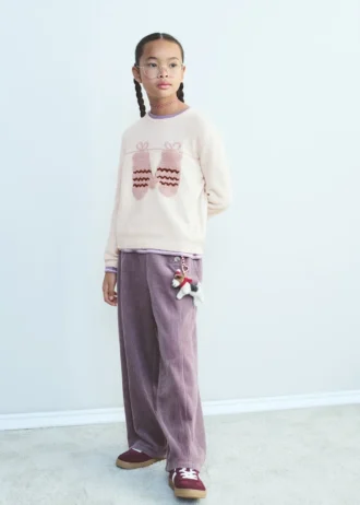 Strickpullover mit Stickerei Strickpullover mit Stickerei