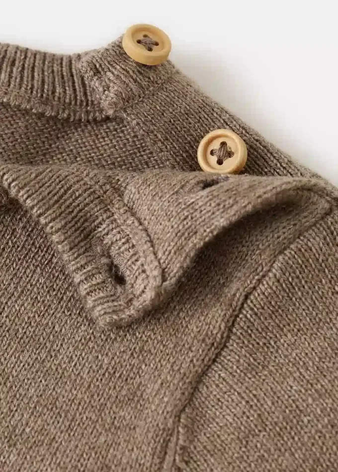 Strickpullover mit Tasche Strickpullover mit Tasche