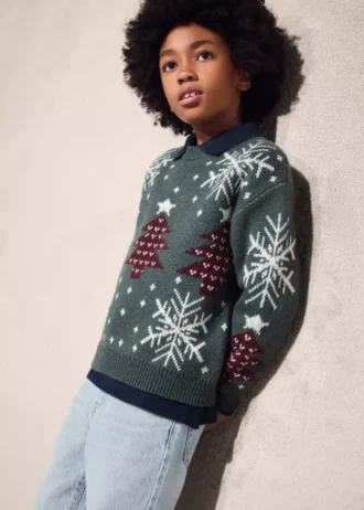Strickpullover mit Weihnachtsmotiv