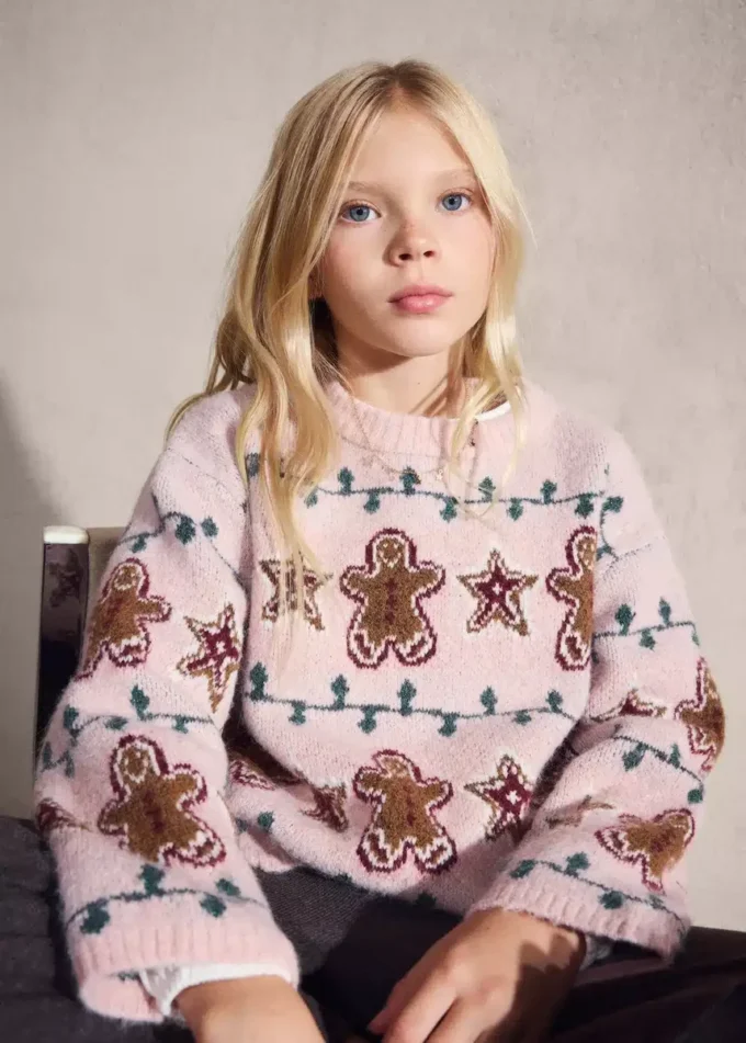 Strickpullover mit Weihnachtsmotiv