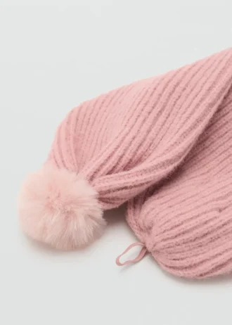 Strickschal mit Quaste Strickschal mit Quaste