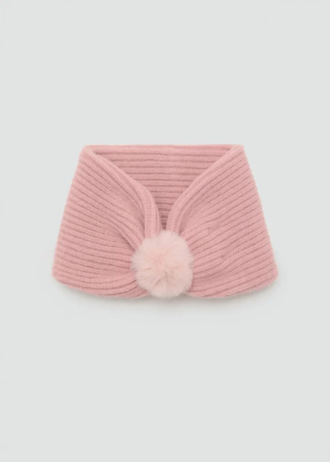 Strickschal mit Quaste