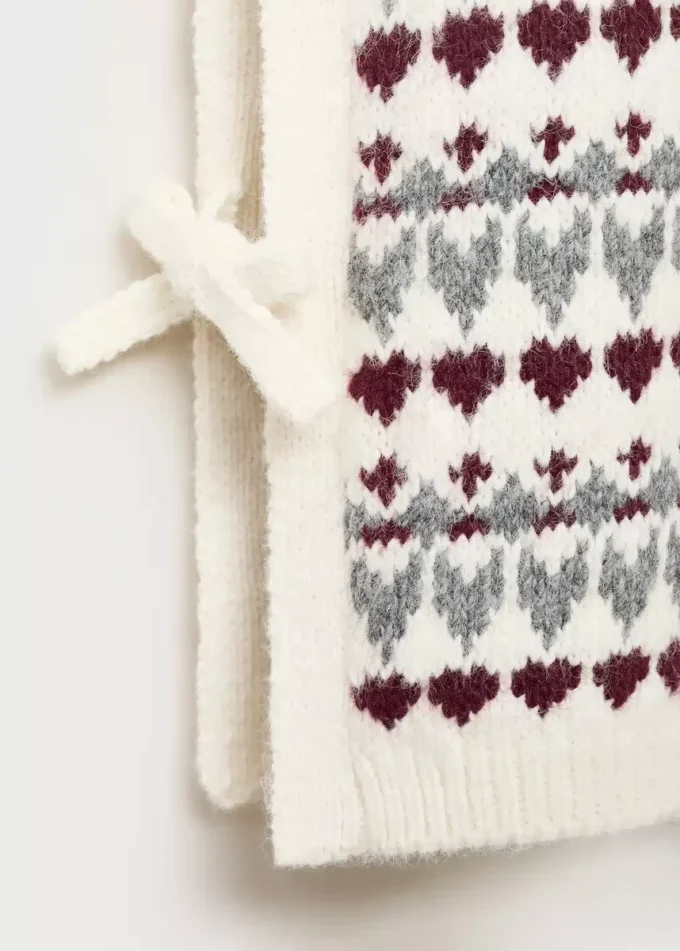 Strickweste mit Herzmuster Strickweste mit Herzmuster