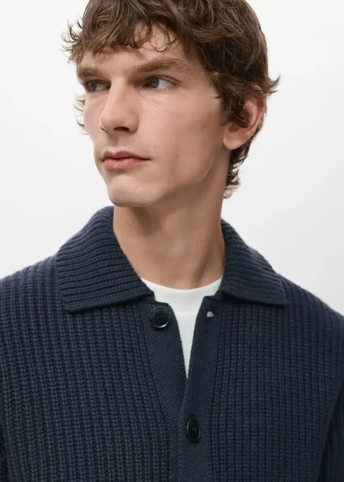 Strukturierte Strickjacke aus Wollmischung Strukturierte Strickjacke aus Wollmischung