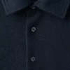 Strukturierter Polo-Pullover aus Strick Strukturierter Polo-Pullover aus Strick