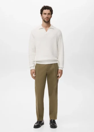 Strukturierter Polo-Pullover aus Strick