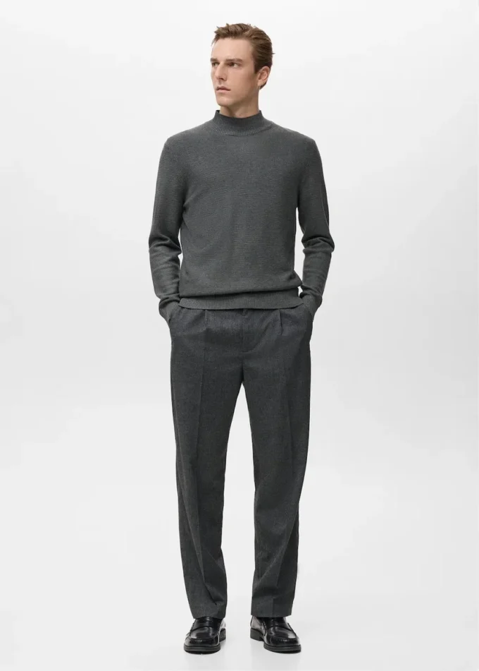 Strukturierter Pullover mit Perkins-Ausschnitt