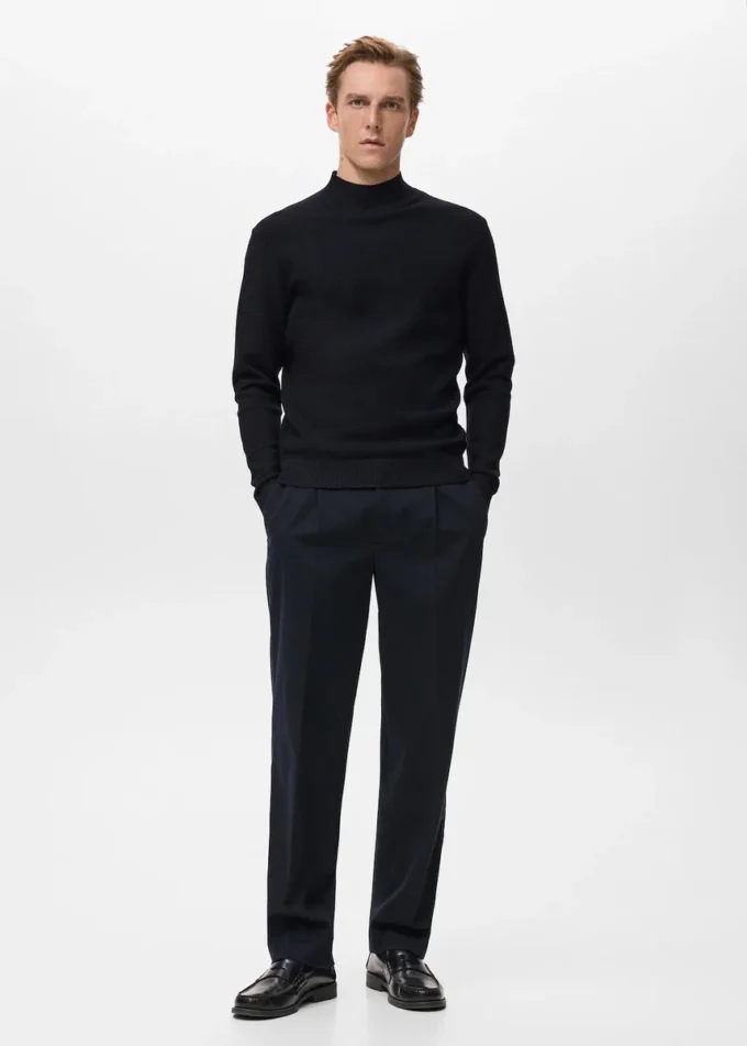 Strukturierter Pullover mit Perkins-Ausschnitt