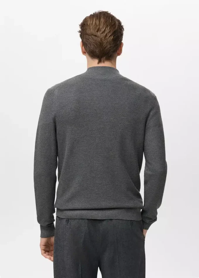 Strukturierter Pullover mit Perkins-Ausschnitt