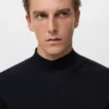 Strukturierter Pullover mit Perkins-Ausschnitt