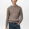 Strukturierter Strickpullover