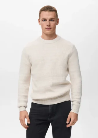 Strukturierter Strickpullover Strukturierter Strickpullover