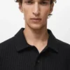 Strukturiertes Strick-Poloshirt Strukturiertes Strick-Poloshirt