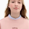Sweatshirt mit aufgedruckter Botschaft