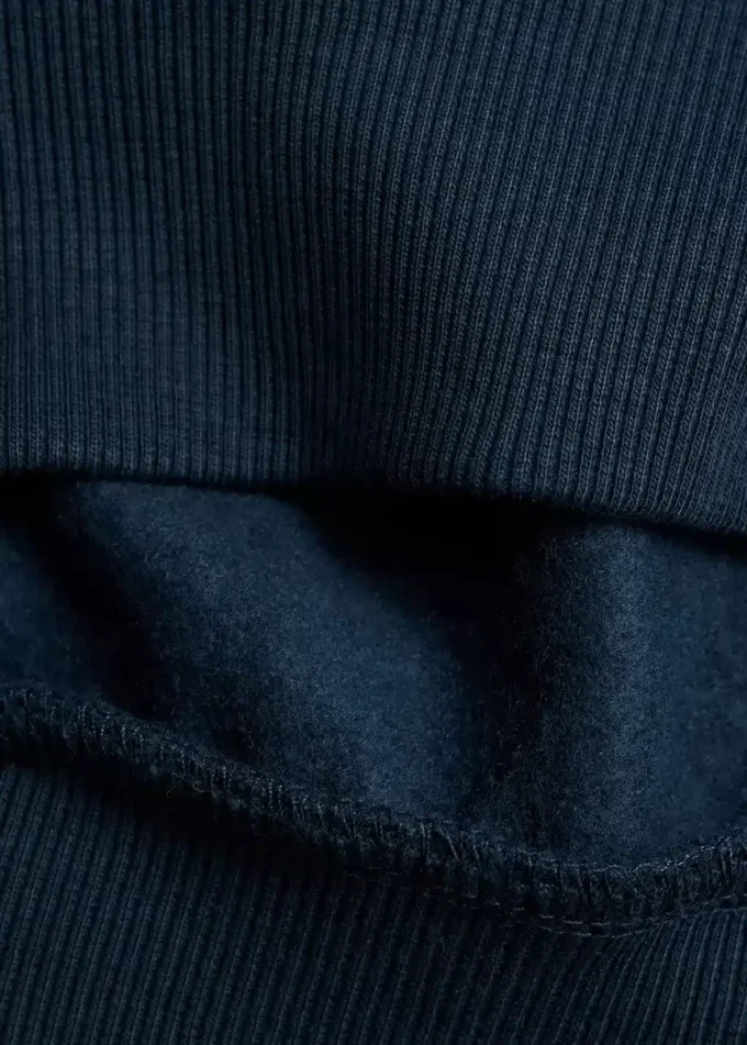 Sweatshirt mit gesticktem Stern Sweatshirt mit gesticktem Stern