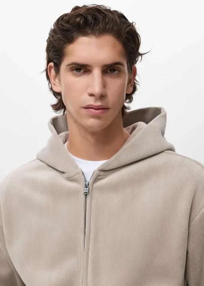 Sweatshirt mit Kapuze aus Cord Sweatshirt mit Kapuze aus Cord