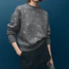 Sweatshirt mit Kristalldetails