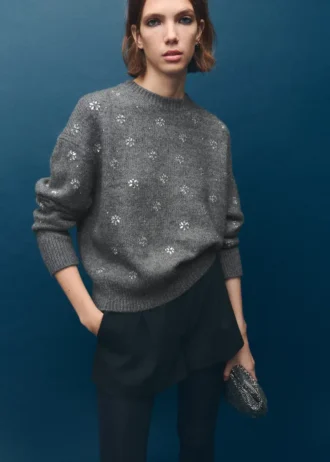 Sweatshirt mit Kristalldetails Sweatshirt mit Kristalldetails