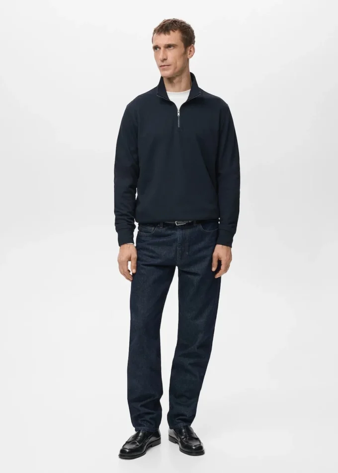 Sweatshirt mit normaler Passform und Reißverschluss am Kragen